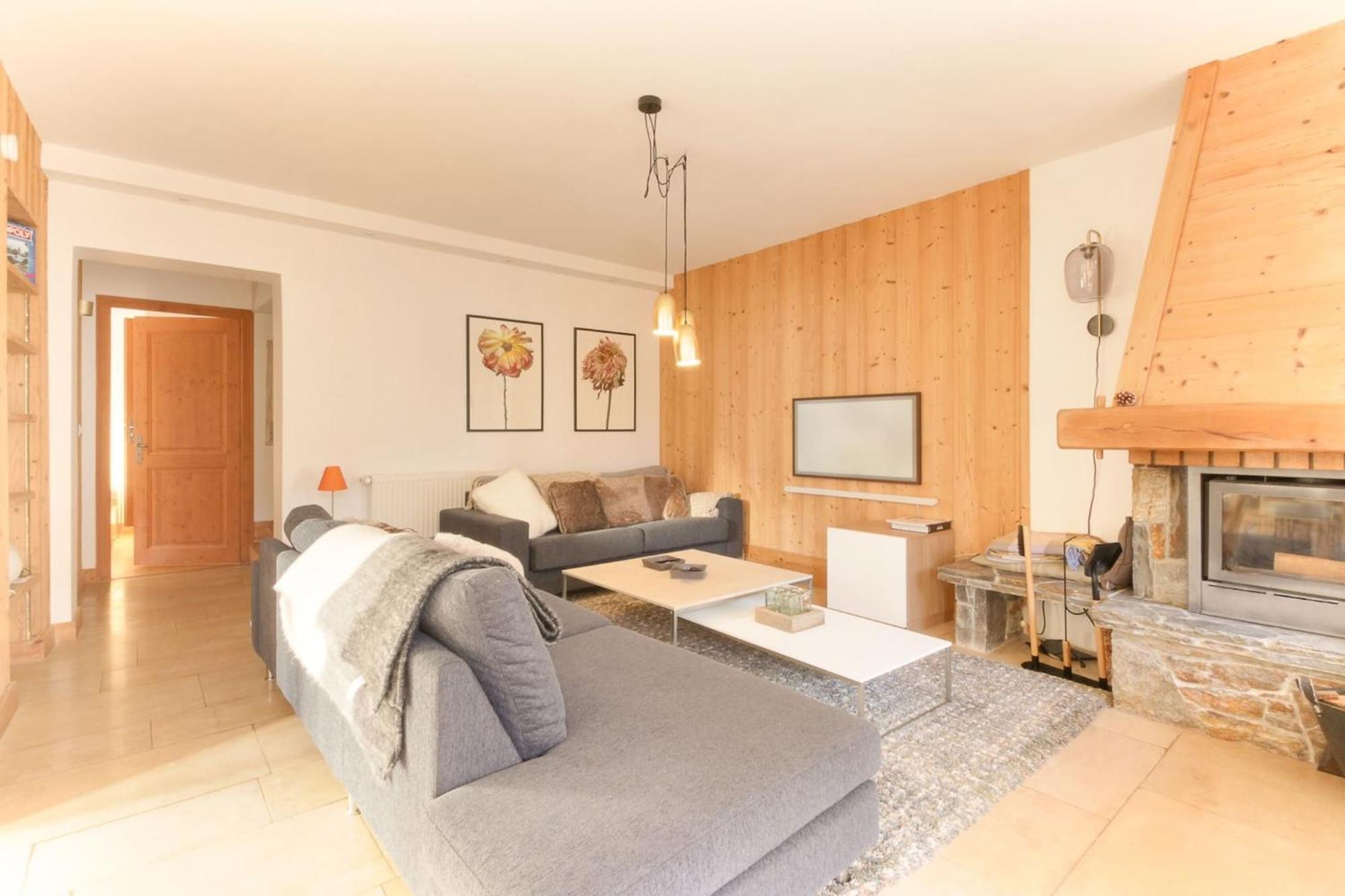 דירות Les Alpins - Centre De Chamonix - Renove Avec Jardin Et Vue Imprenable Sur Le Montblanc מראה חיצוני תמונה