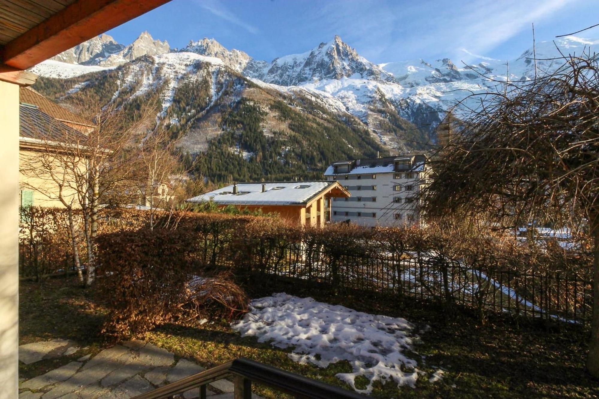 דירות Les Alpins - Centre De Chamonix - Renove Avec Jardin Et Vue Imprenable Sur Le Montblanc מראה חיצוני תמונה
